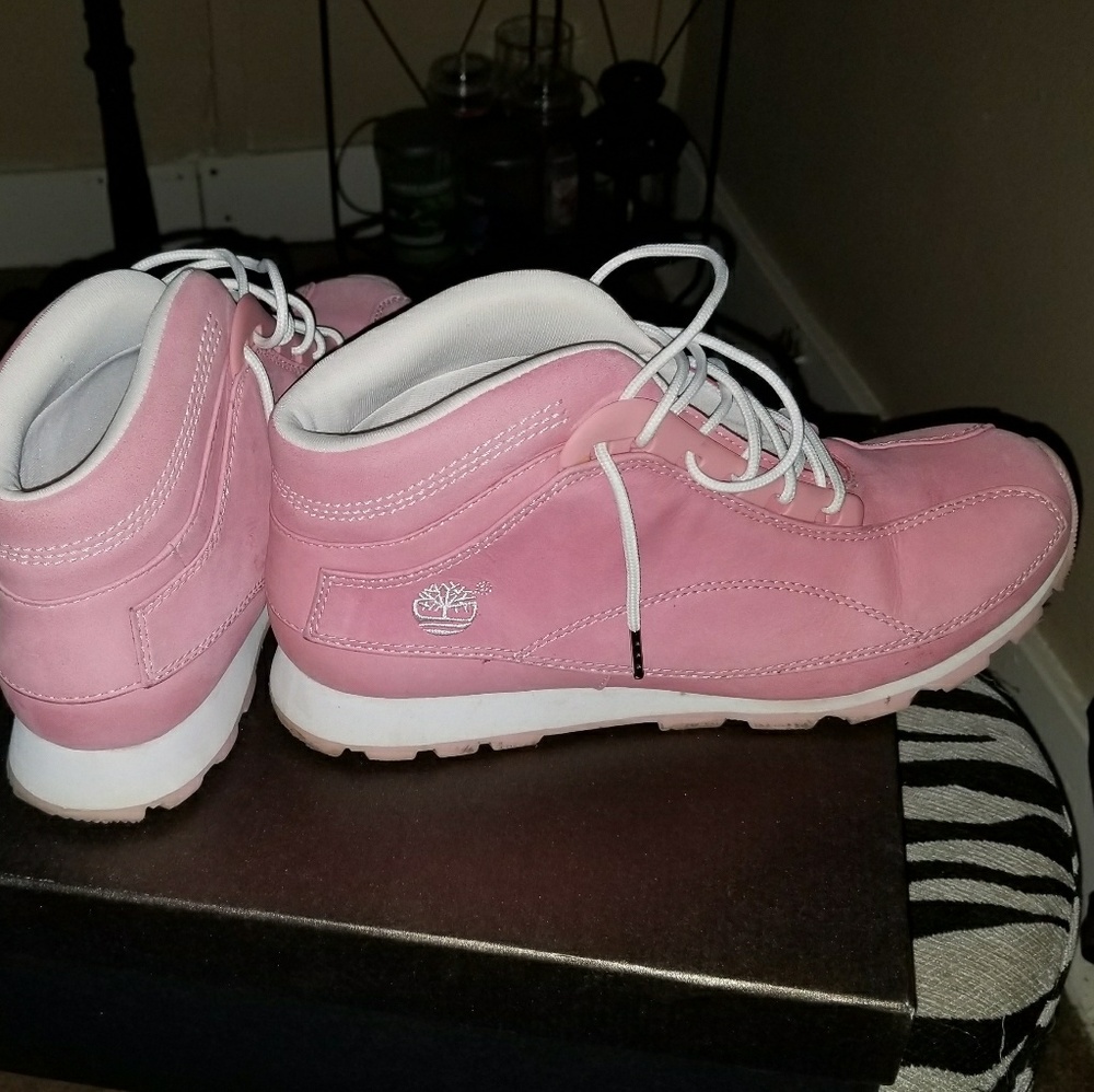 EUC pink Timberland boots